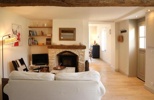 Courteuil Apartment | La Maison du Clocher by La Boîte En Plus
