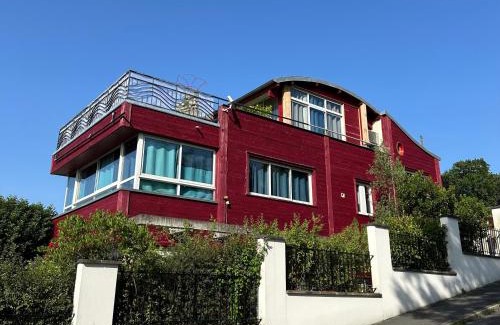 Cachan Bed & Breakfast | La Maison Du Coteau