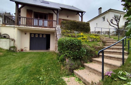 Arvieu House | La Maison du Lac