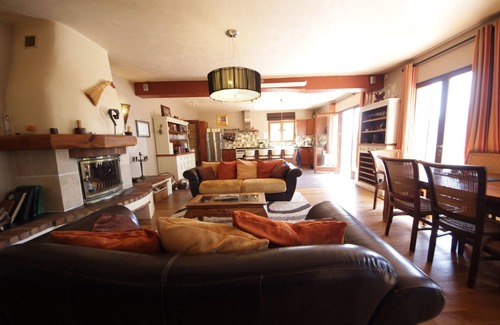 Greolieres House | LA MAISON DU LOUP - NEW - CHRISTMAS AVAILABILITYnDue to cancellation.