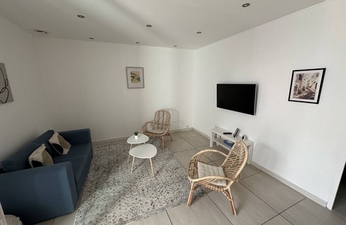 16th Arrondissement House | La Maison du Pêcheur