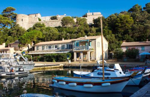 Port-Cros Bed & Breakfast | La MAISON du PORT