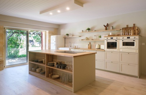 Saint-Andre-dAllas House | La Maison de Jennie - Comfort House