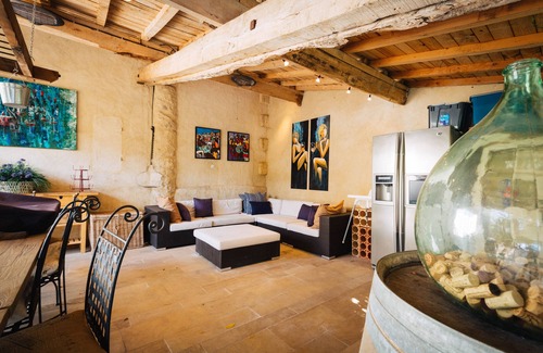 Saint-Seurin-de-Prats House | La Maison de la Rivière, a fabulous view of the Dordogne River