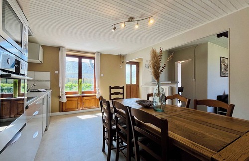 Sainte-Marie-du-Mont House | La Maison d Utah , Beach and Memory