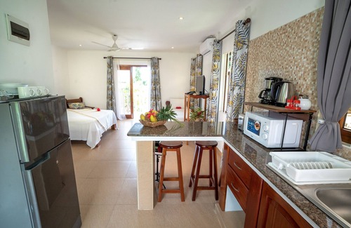 Beau Vallon Apartment | La Maison Hibiscus