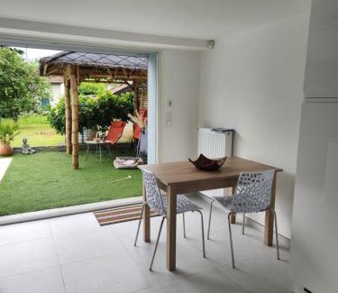Aix-les-Bains Apartment | La maison Marilyne - T2 avec piscine privative