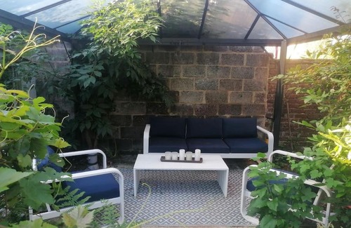 Funay - Bruyeres Villa | La maison ouverte avec cheminée extérieure et SPA