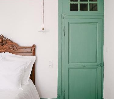 Villiers-Saint-Benoit House | La Maison Pieuse
