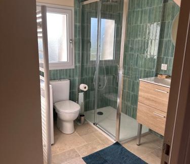 Ticheville House | La Maison Poulette
