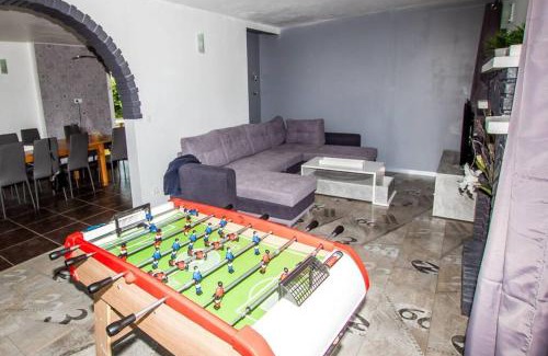 Clecy House | La Maison réseau Cycle et Gites