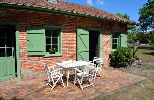 Sainte-Eulalie-en-Born House | La Maison Ratabou