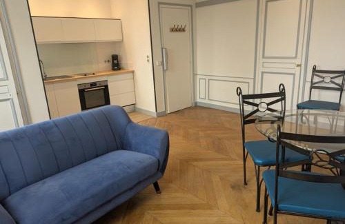 Ouilly-le-Vicomte Apartment | La maison rose