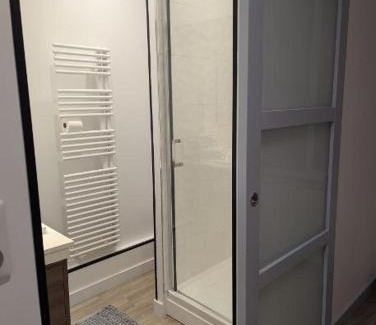Ouilly-le-Vicomte Apartment | La maison rose