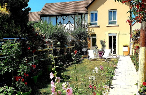 Le Port House | La Maison S 3-bedroom house with large garden, beaches and fresh air