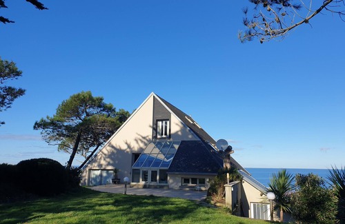 Maupertus-sur-Mer House | La Maison sur le Caillou, Surplombez la mer à Plus de 220° !
