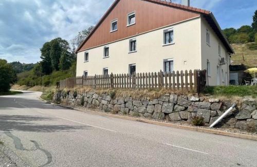 Travexin House | La maisonnée heureuse