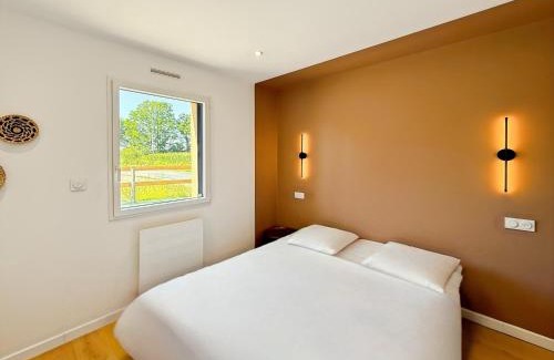 Saint-Ouen-des-Alleux House | La Maisonnette - Jardin & Calme