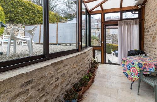 Chaudenay-le-Chateau House | La Maisonnette
