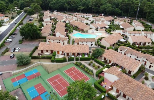 Les Mathes House | La maisonnette d'Elo - 4 people swimming pool La Palmyre