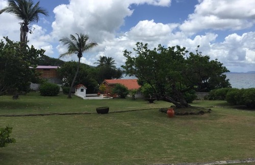 Riviere-Salee House | La maisonnette du Rocher exceptional rental
