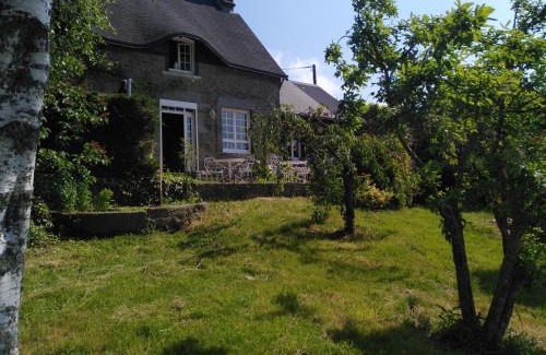 Saint-Michel-de-Montjoie Bed & Breakfast | La Mancellière de Montjoie chambres d'hôtes et gîtes