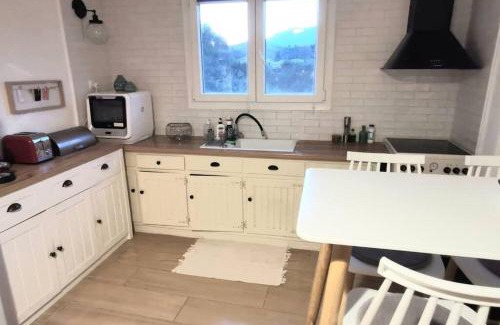 Kato Korakiana Apartment | La Mandynia Appartment 3 Mountain View