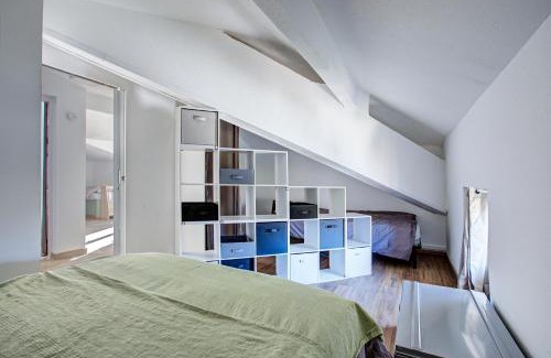 Err Apartment | La Mansarda 305 - Appartement pour 8