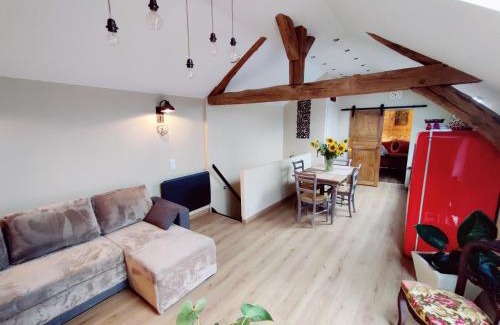 Vernon Apartment | La Mansarde