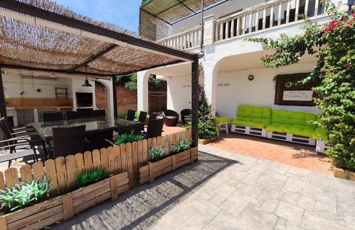 Roda de Bara House | La Mare Bella con Piscina, Wifi, BBQ a 8 min de la Playa en Coche