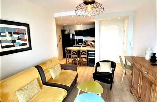 Deauville Apartment | La Marina Deauville ~ Sea View ~ T2 ~ At the Water's'Edge