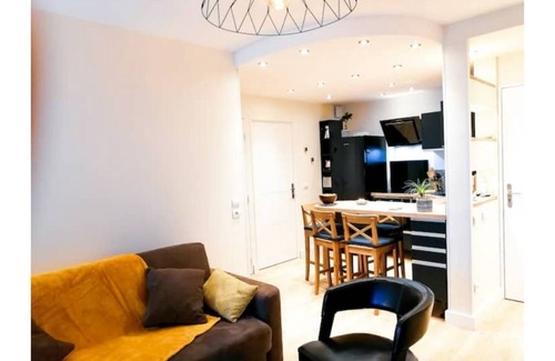 Deauville Apartment | La Marina Deauville ~ Sea View ~ T2 ~ At the Water's'Edge