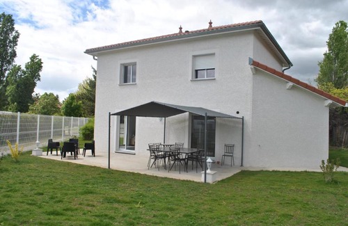 Chassieu House | La Marina