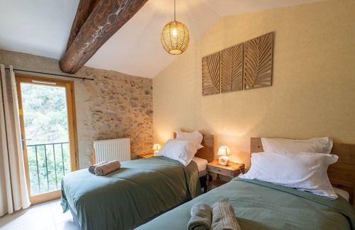 Olargues House | La Mazette, les pieds dans l'eau (6 pers.)