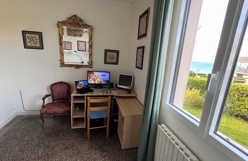Donville-les-Bains House | "La Mer en Vue" – Family Seaside Home