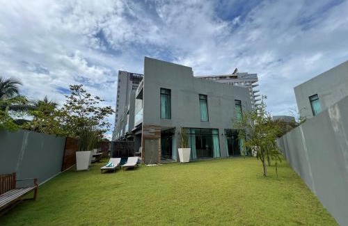 Pantai Tengah Villa | La Mer Luxury Villa - Private Pool Langkawi