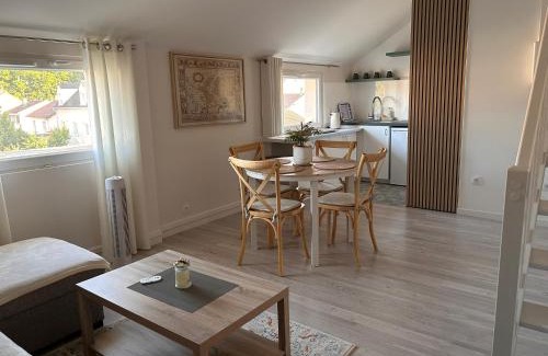 Saint-Denis Apartment | La Mezza9