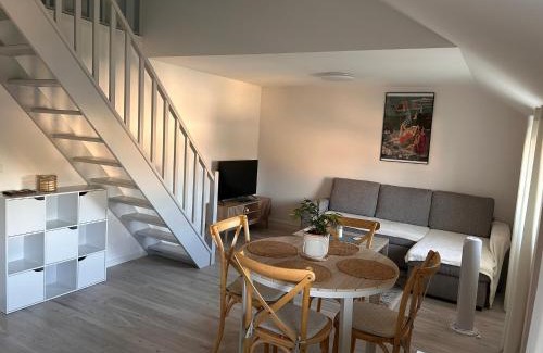 Saint-Denis Apartment | La Mezza9