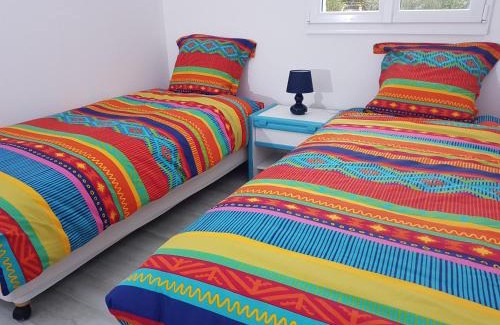 Le Palais Bed & Breakfast | La Minoterie - Studio avec kitchenette et Chambre d'hôtes