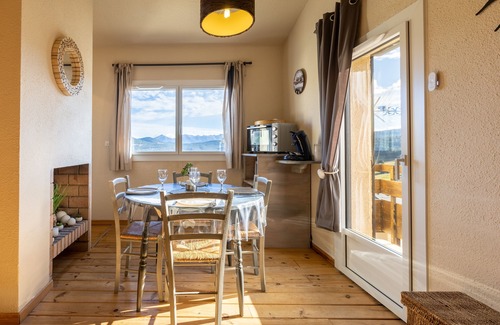 Les Angles Apartment | La Minoterie - Two Bedroom Apartment, Sleeps 4