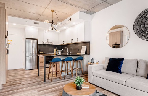 Vieux-Quebec-Cap-Blanc-colline Parlementaire Apartment | La Montmorency | BBQ & pool | Office & wifi