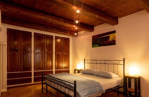 La Morra House | La Morra Flat, Combinazione di 5 Appartamenti Individuali