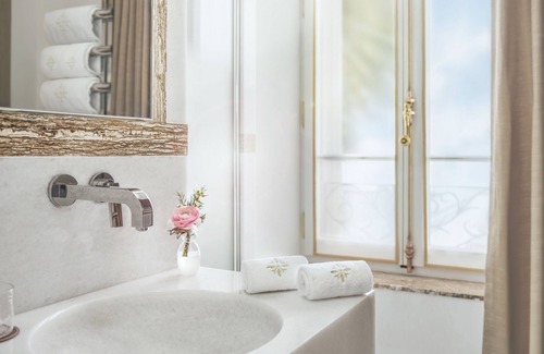 Cognac Hotel | La Nauve Hôtel & Jardin - Relais & Châteaux