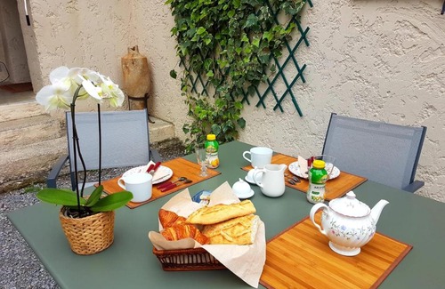 Joyeuse Bed & Breakfast | la Nazadaire