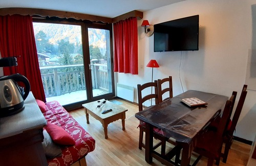 Villarodin-Bourget Apartment | La Norma Balcons Vanoise 2* 38m2 apartment 300m from slopes and lifts.