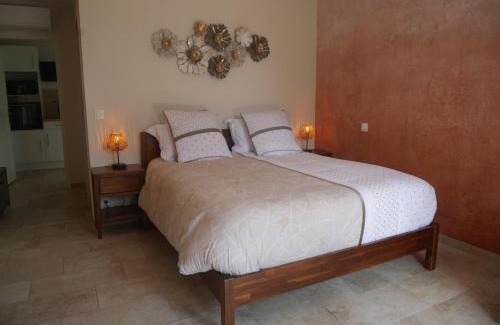Bellac Apartment | La Nuit Claire