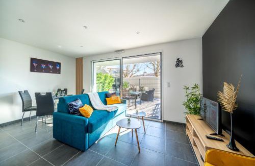 Royan Apartment | La Pépite - Appt en Hypercentre au calme, Terrasse et Garage - Res Meyer