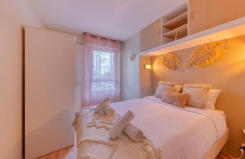 Petit Nanterre Apartment | La pépite bleue de Nanterre