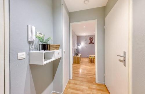 Petit Nanterre Apartment | La pépite bleue de Nanterre