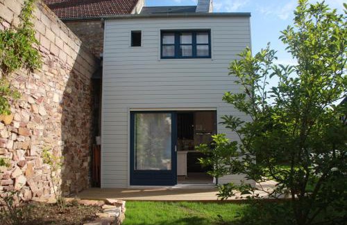 Feuguerolles-Bully House | la p'tite maison